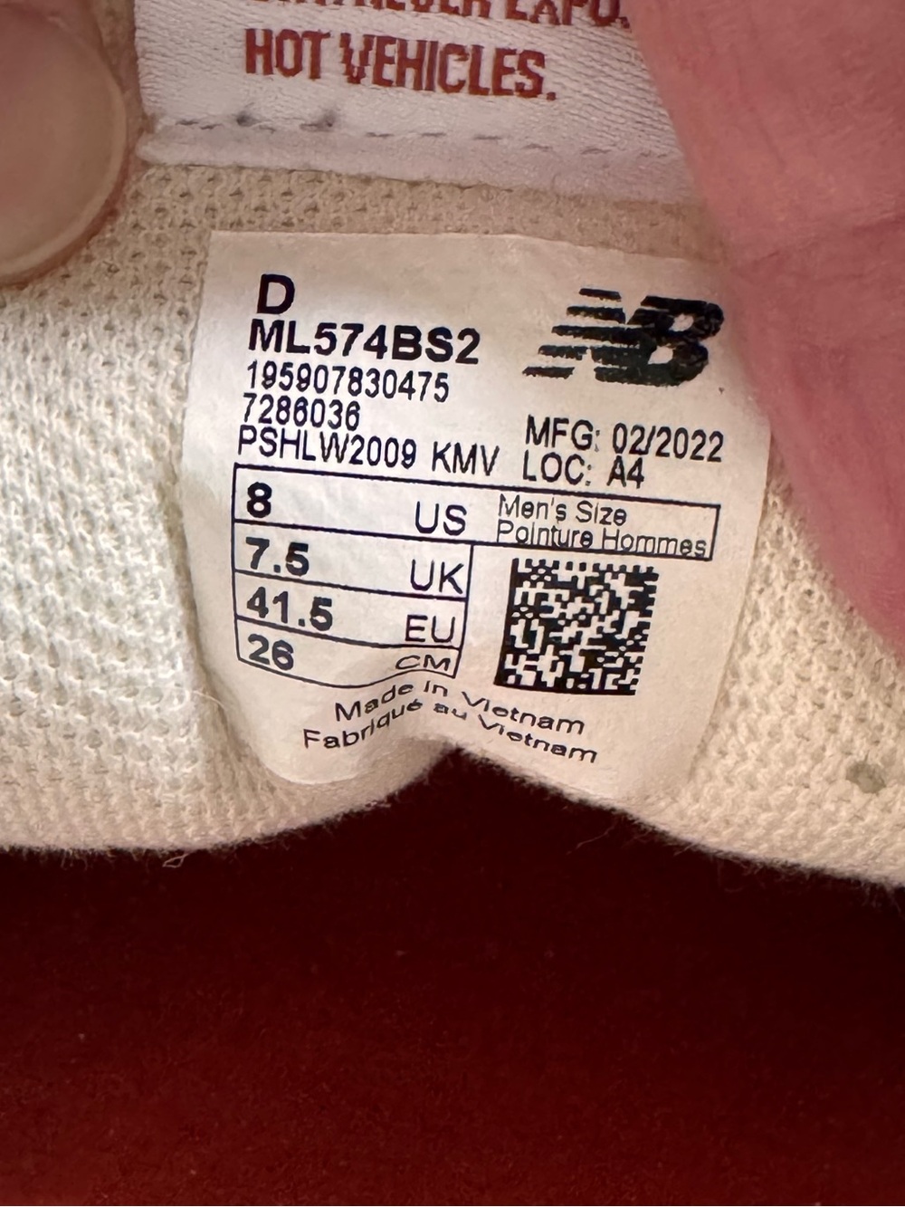 New Balance 574 - Picture 9 of 9